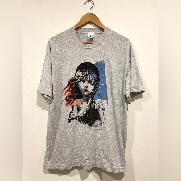 VINTAGE 1996 Les Miserable t-shirt London Production - Picture 1 of 5